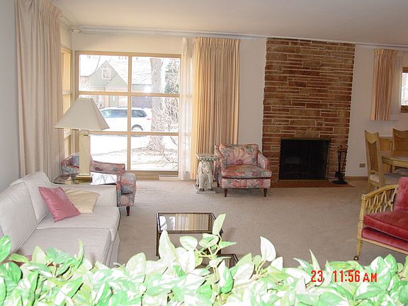 2nd image of 9846 S Millard Ave