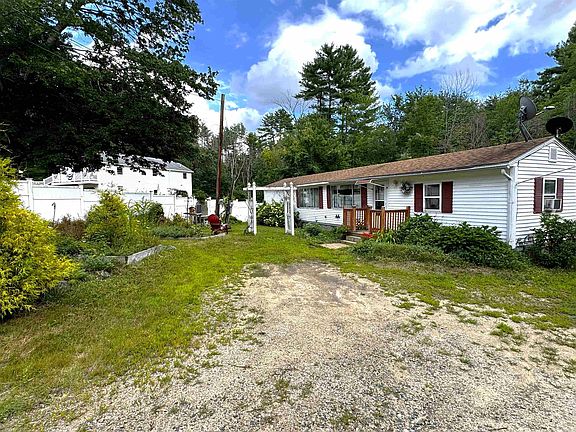 4th image of 668 Washington Street