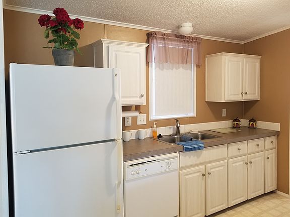4th image of 7509 Niantic Ave #U10