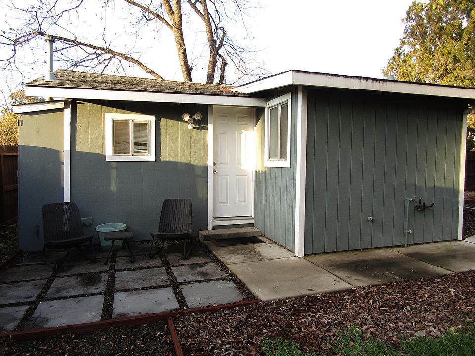 1st image of 3830 33rd St Unit B