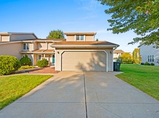 2378 Cedar Ridge Ct, Green Bay, WI 54313