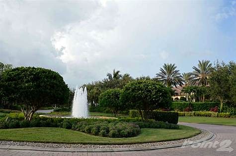 Grandezza fountain feature