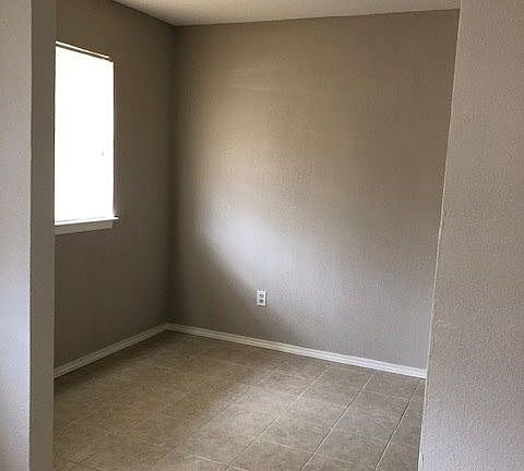 2nd image of 410 Donnell Dr APT B