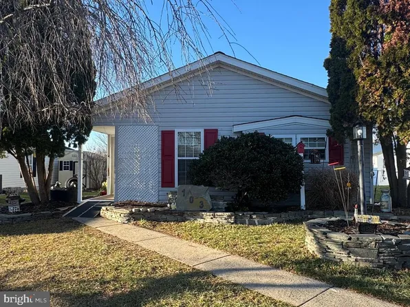 103 Goldenrod Xing E #E, New Hope, PA 18938