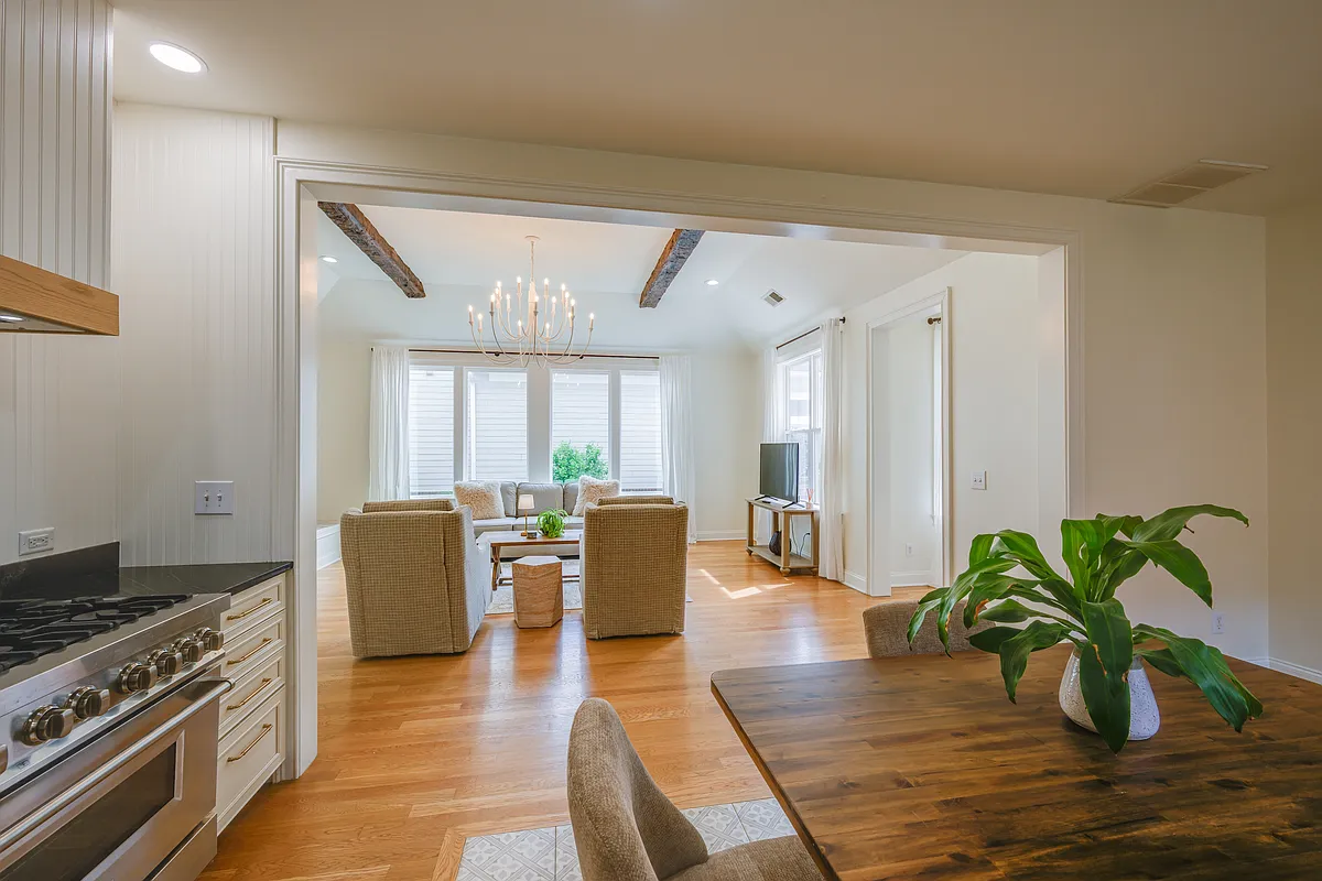 Building Photo - Pearre Springs Way