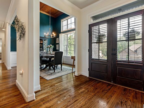 3rd image of 188 Grey Oaks Ct
