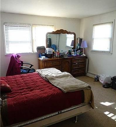 4th image of 25 Shady Ln