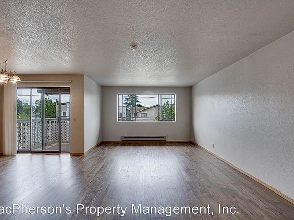 5th image of 2438 NW 62nd St APT 201