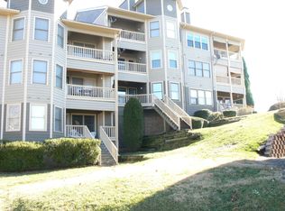 13824 Queens Harbor Rd UNIT D, Charlotte, NC 28278