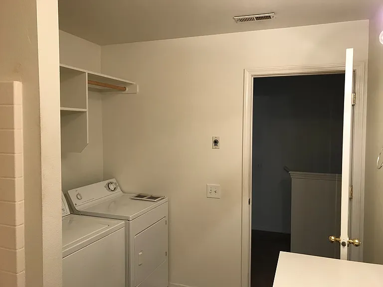 543 W Idaho Ave — Photo 13