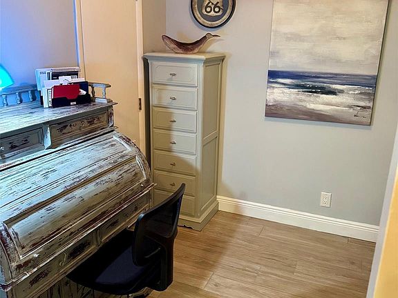 5th image of 95 N Birch Road #402