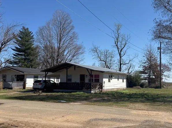 401 Dayton St, Bernie, MO 63822