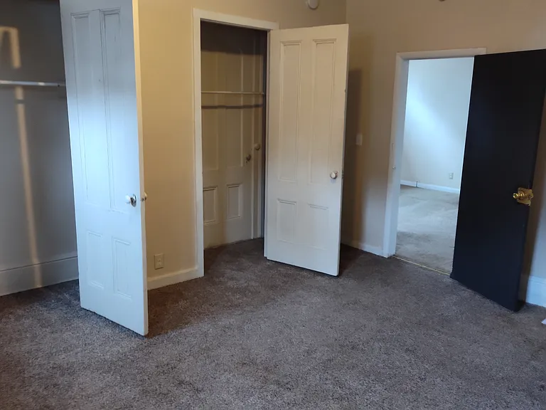 163 Spencer St — Photo 10