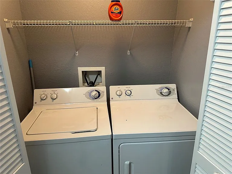 5601 Rosehill Rd #201 — Photo 9