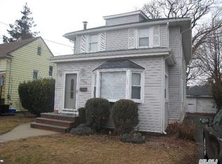 2068 Oakmere Dr, Baldwin, NY 11510