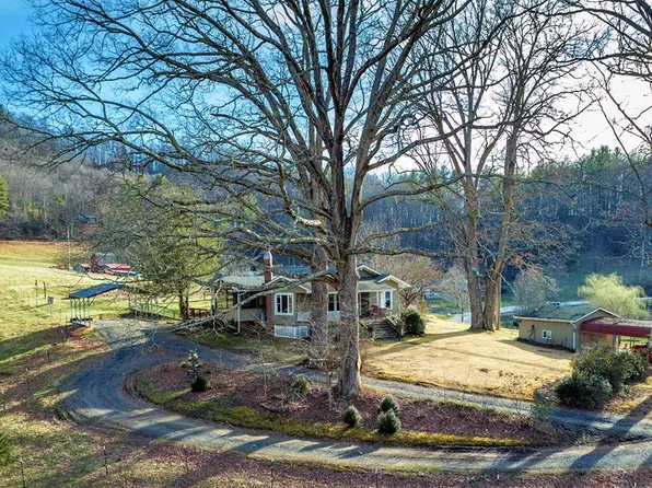 4815 Highway 80, Bakersville, NC 28705