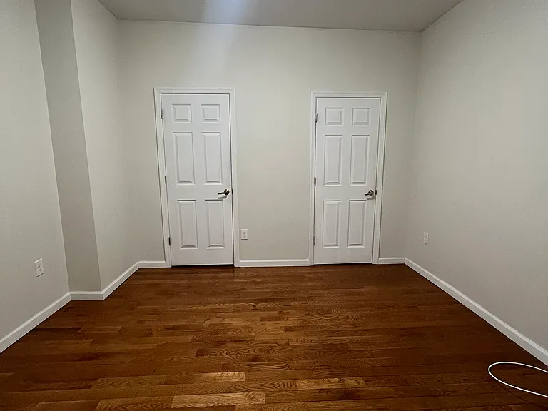 132 S Harrison St #1B — Photo 3