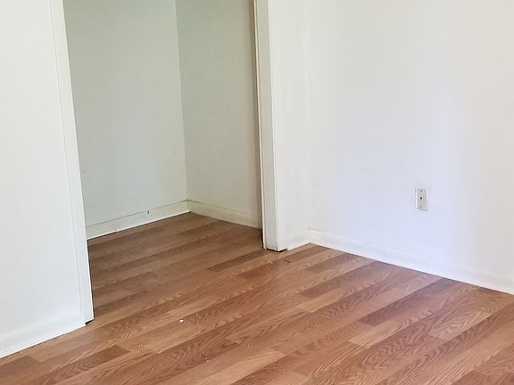 5th image of 504 Belva Dr
