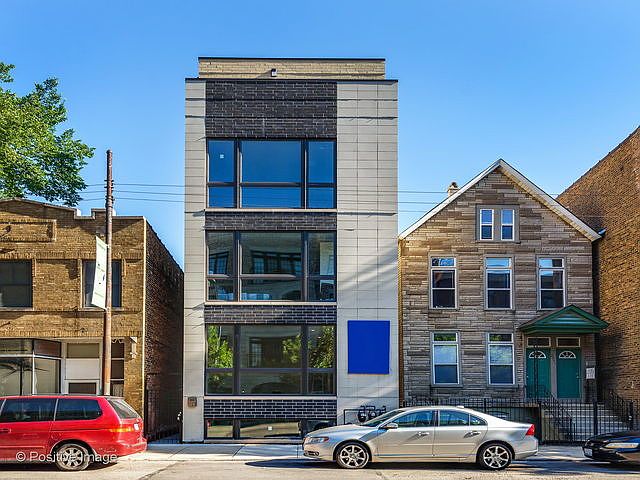 1st image of 2239 W Belmont Ave #1