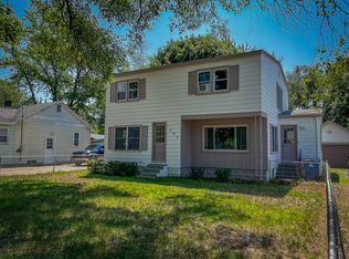 1287 Shettler Rd, Norton Shores, MI 49444