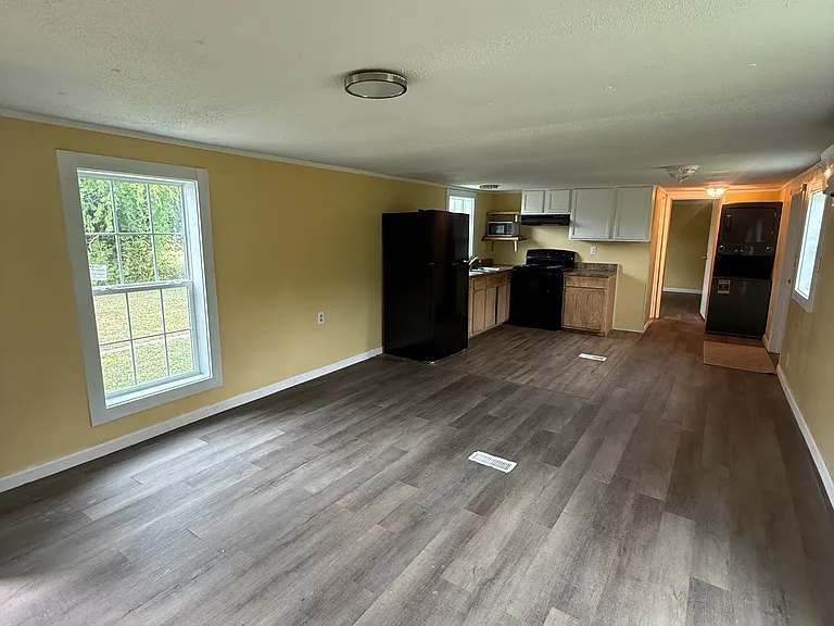 2020 W Barr Rd — Photo 22