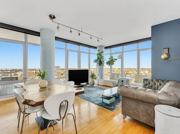 1 Northside Piers APT 24J, Brooklyn, NY 11249