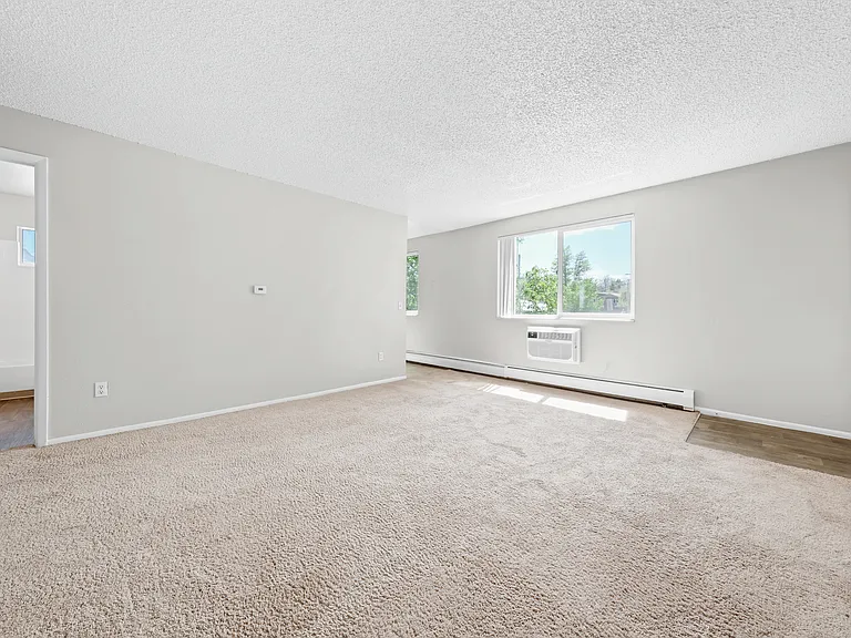 PowderHorn Apartments — Photo 22