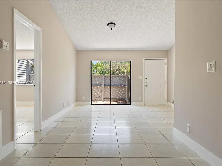 3633 NW 99th Ter #7B — Photo 1