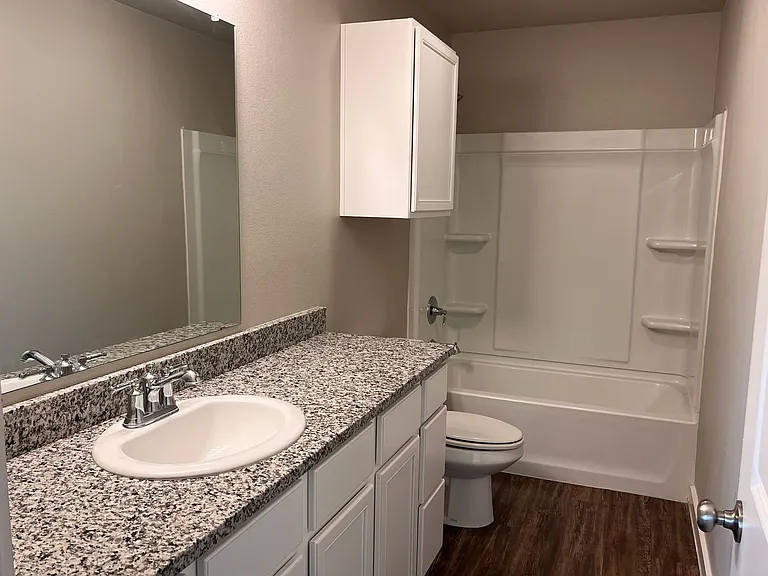 3406 Tiffin Ave — Photo 16