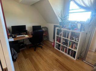 2524 W Fullerton Ave APT 3F, Chicago, IL 60647