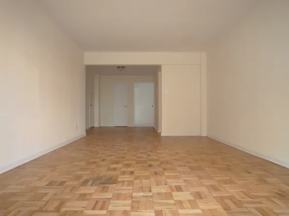 2626 Homecrest Avenue image 1 of 20