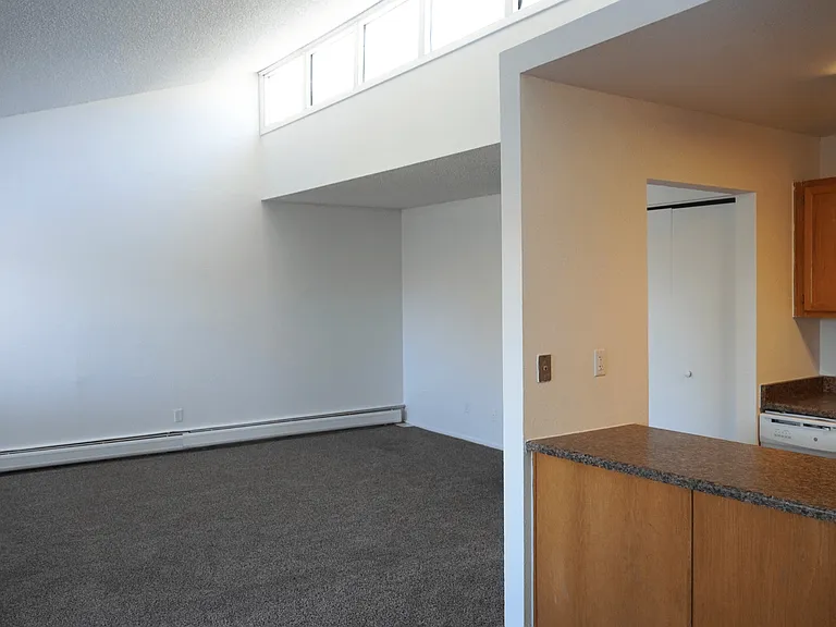 Garden Court Apartments — Photo 6