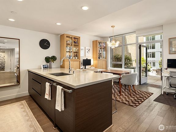 5th image of 583 Battery Street #702N