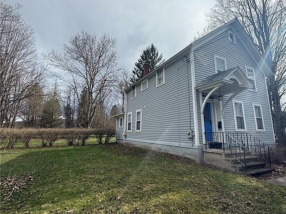 2nd image of 44 Payne St