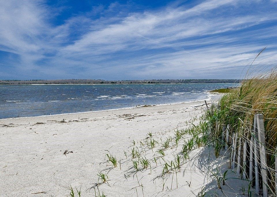 6 Wampanoag Dr, Fairhaven, MA 02719 Zillow