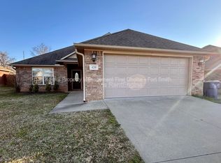 420 Ridge Point Dr, Fort Smith, AR 72908
