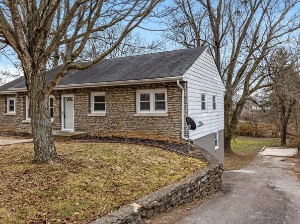 34 Hume Bedford Rd, Paris, KY 40361