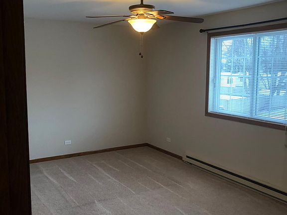 Master bedroom with ceiling fan