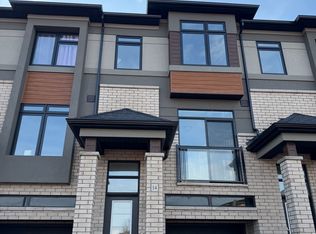 313 Conklin Rd #14, Brantford, ON N3T 5L5