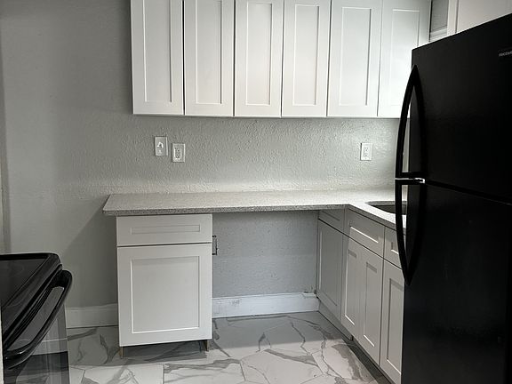 2nd image of 1354 W 24th St #1356