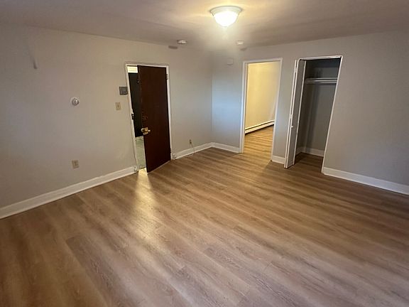 4th image of 69 Chiswick Rd APT 1