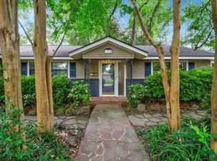 2720 Lakeview Cir, Beaumont, TX 77703