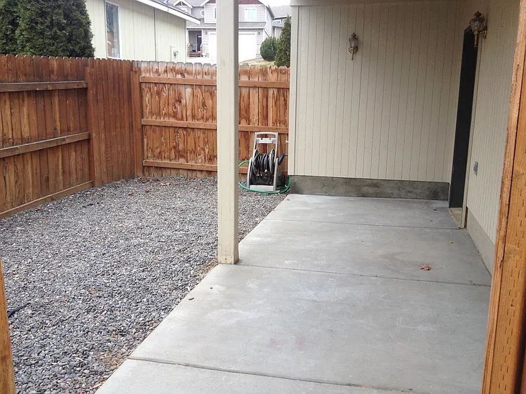 2140 SW 35th Pl #1 — Photo 13