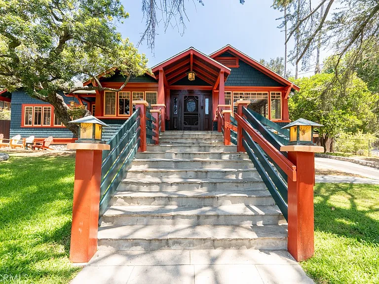89 E Alegria Ave — Photo 1