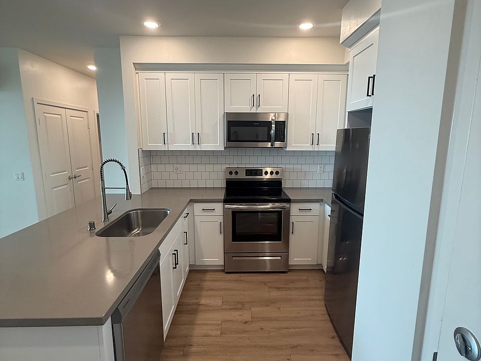 1st image of 312 N Palm Ave APT 203