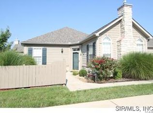 1324 Three Rivers Dr #2D, O'Fallon, IL 62269