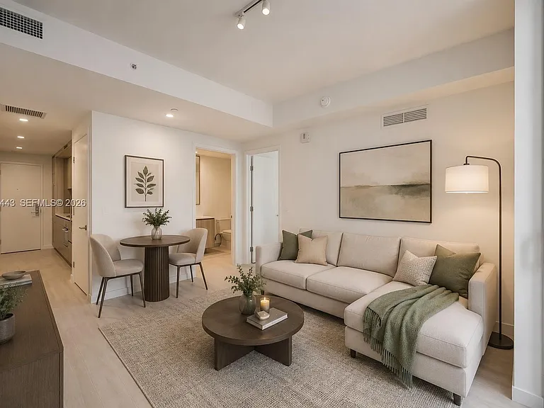77 SE 5th St #2305 — Photo 2
