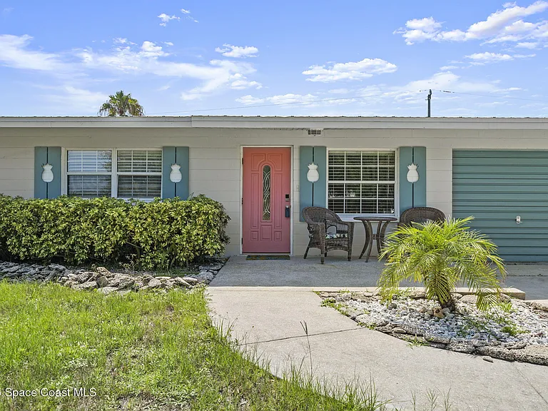 2005 Plumosa Way — Photo 3