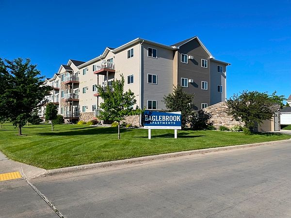 Eaglebrook at Prairie Grove Apartments