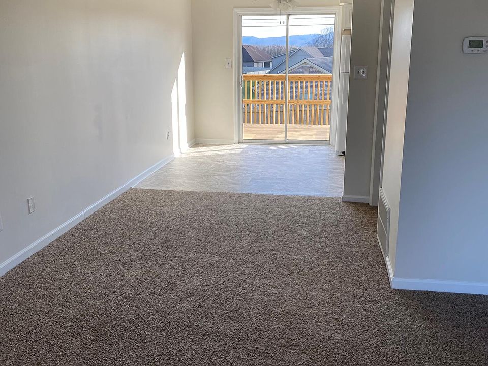 Living room & Dining area off of kitchen